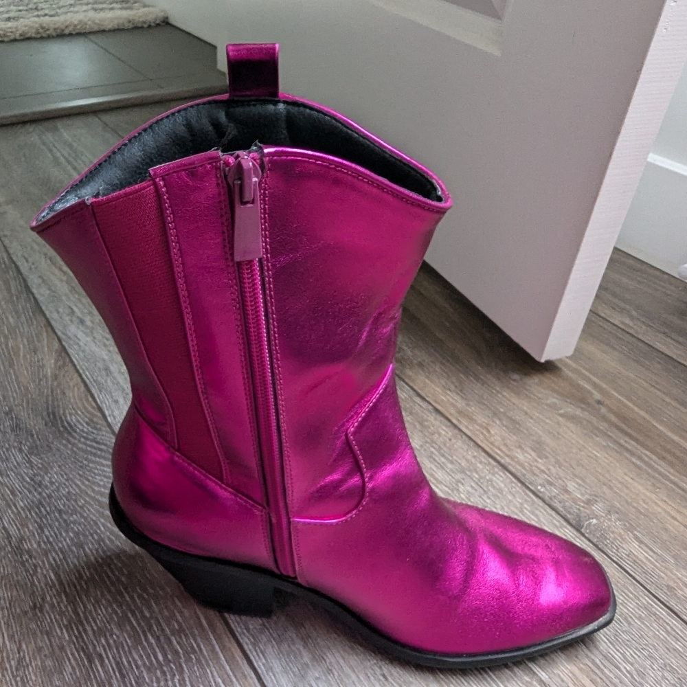TORRID | Size 8.5, wide width, pink foil western cowboy boots, chunky heel - Picture 4 of 6